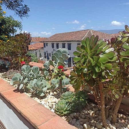 La Casa Del Arbol Hotel Boutique Вилья-де-Лейва Экстерьер фото