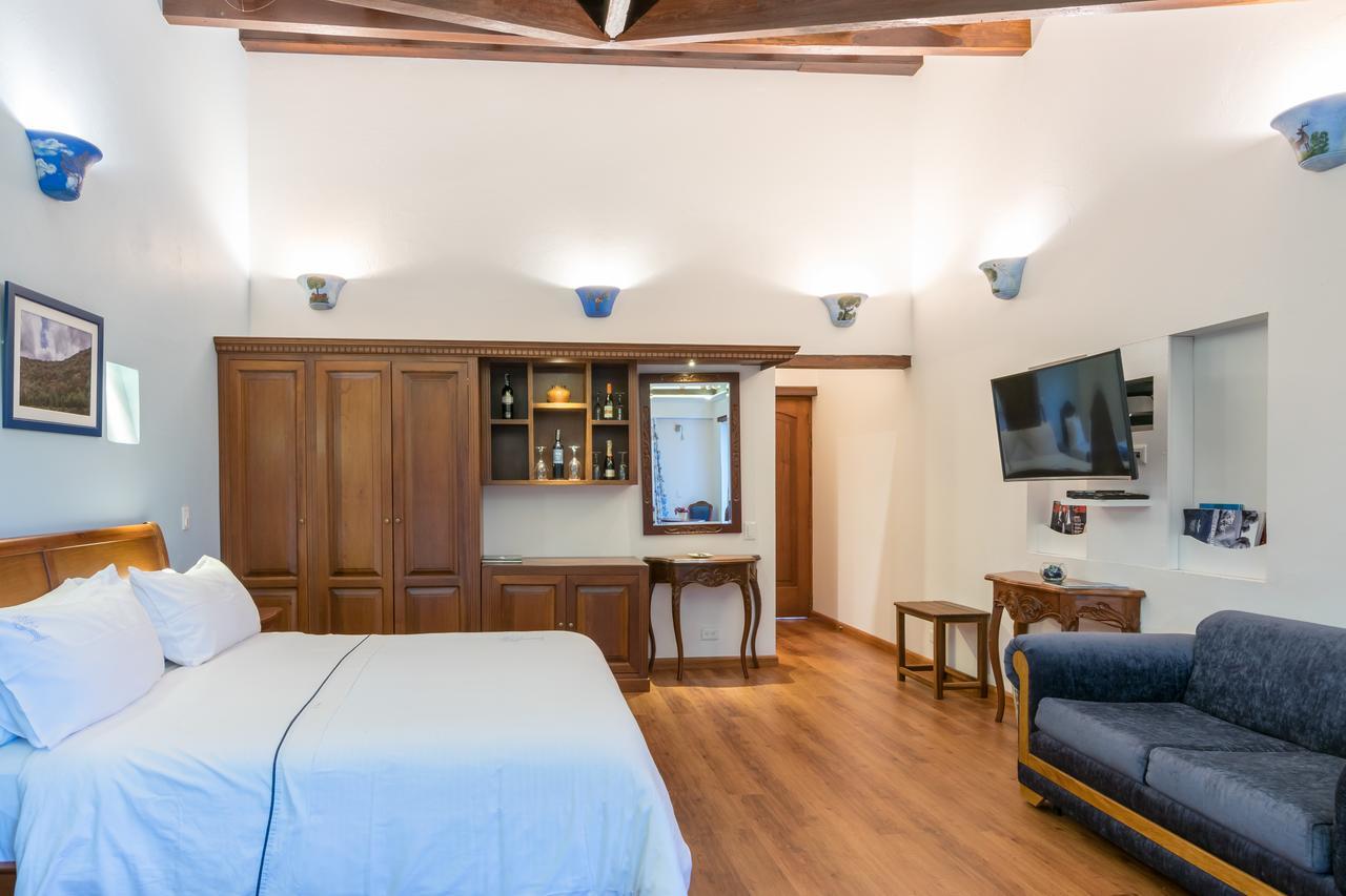 La Casa Del Arbol Hotel Boutique Вилья-де-Лейва Экстерьер фото