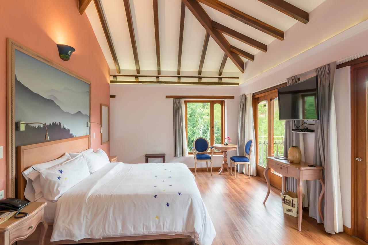 La Casa Del Arbol Hotel Boutique Вилья-де-Лейва Экстерьер фото