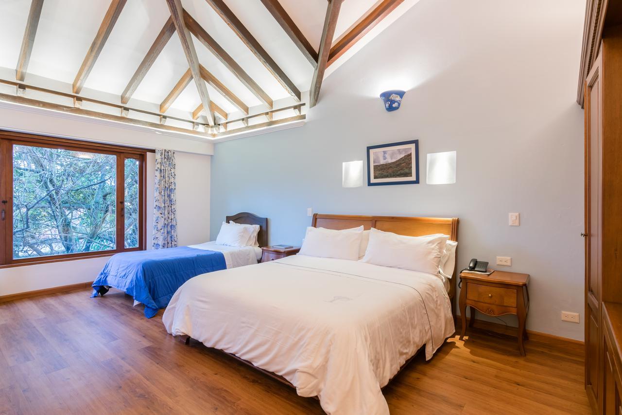 La Casa Del Arbol Hotel Boutique Вилья-де-Лейва Экстерьер фото