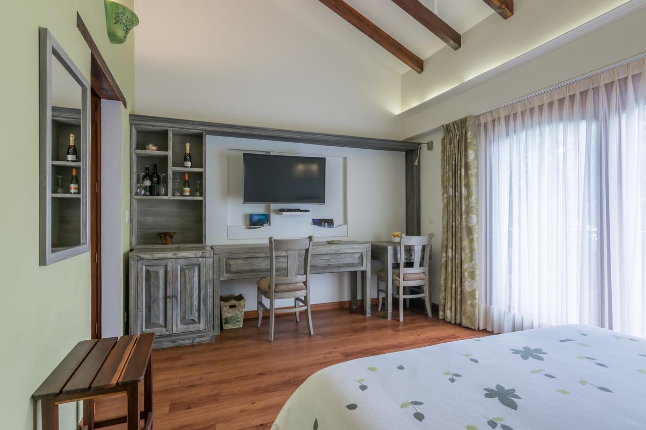 La Casa Del Arbol Hotel Boutique Вилья-де-Лейва Экстерьер фото