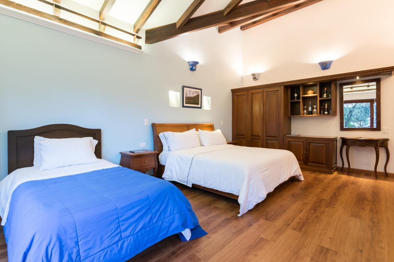 La Casa Del Arbol Hotel Boutique Вилья-де-Лейва Экстерьер фото